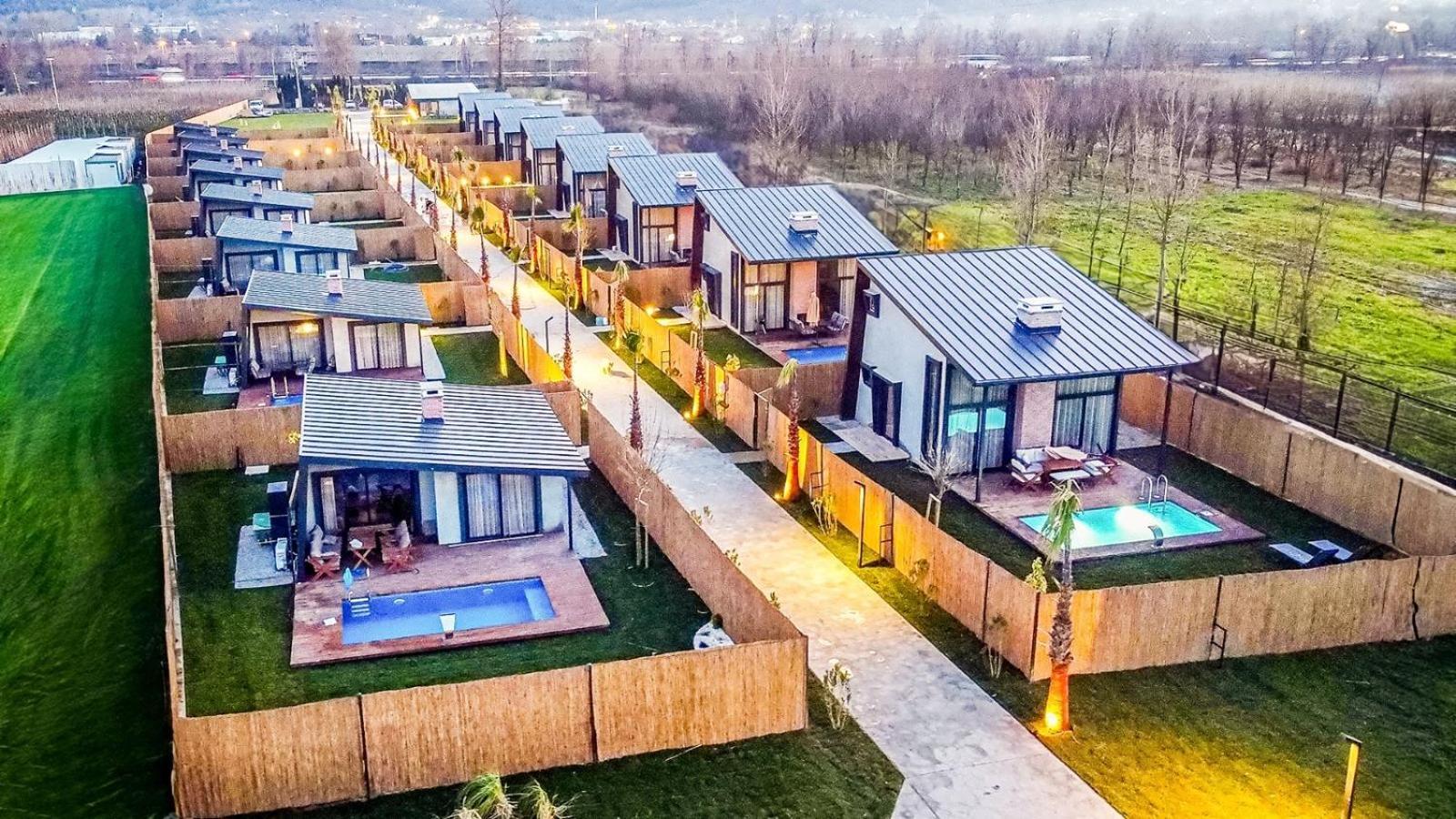 Vital Goel Sapanca Oezel Havuzlu Bungalov & Villa Экстерьер фото